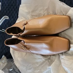 🌸 MARKON BOOTIES SIZE 10W